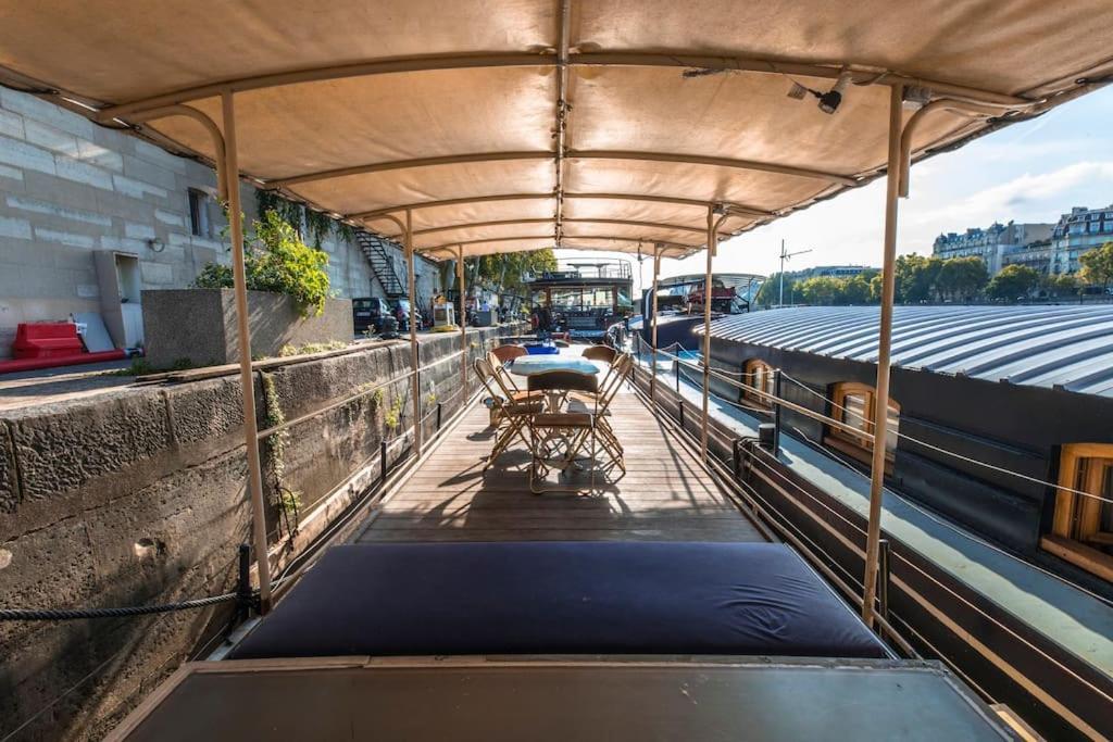 Classic Riverboat In The Center Of ปารีส ภายนอก รูปภาพ